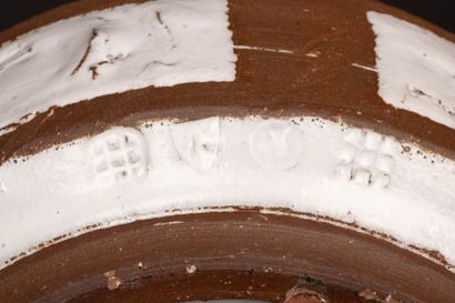 Roger COLLET (1933-2008)
Stoneware and white...