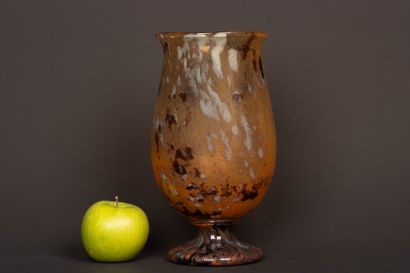 DAUM NANCY France
Vase on pedestal in orange-brown...
