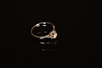 Gold and platinum wedding band.
Gold 750°/00,...