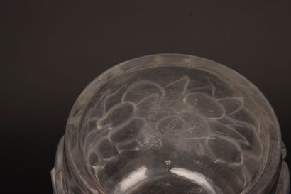 René LALIQUE (1860-1945) Blidah model.
Large...