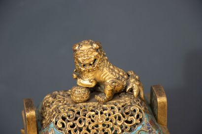 CHINA - Covered fang ding incense burner...