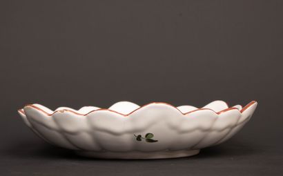 NIDERVILLER XVIII
A round, poly-lobed, low-fired...