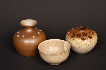 Set of three modern stoneware pieces:
Georges...