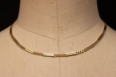 Necklace, flat bar link.
750°/00 gold. 
Length:...