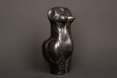 French school, 1990's.
Woman's bust 
Bronze...
