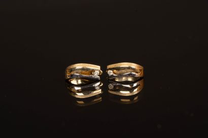 Pair of earrings in 585°/00 gold.
Weight:...