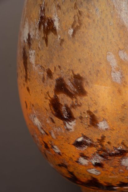 DAUM NANCY France
Vase on pedestal in orange-brown...