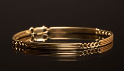 Gold bar link bracelet.
750°/00 gold. 
Length:...