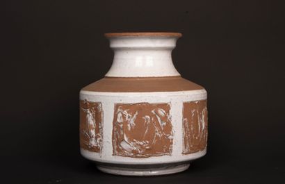 Roger COLLET (1933-2008)
Stoneware vase highlighted...