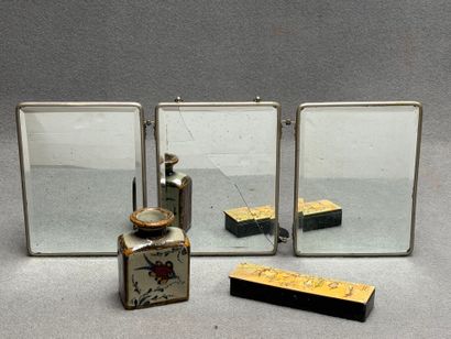 Lot: Plumier, bouteille en grès émaillé de...