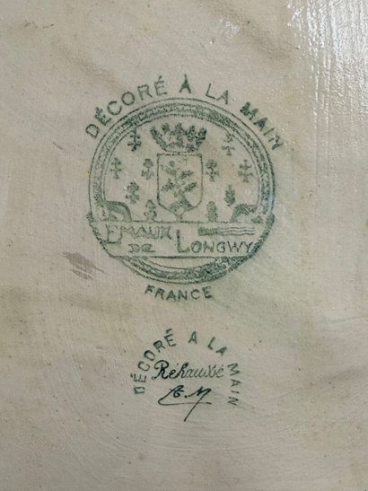 LONGWY 
Navette, plat creux rectangulaire...