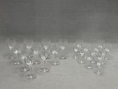 Cristal de Nancy. 
Verres en cristal taillé.....