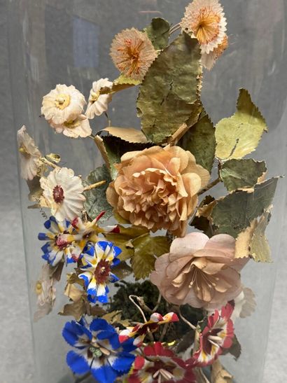 Bouquet de mariée sous globe, sur socle en...