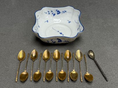 Bernardaud à Limoges.
Coupe creuse carré...