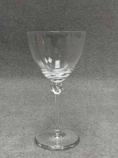 DAUM - 
Six verres à pied 
Dans leur boite....
