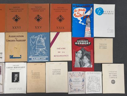 Lot de programmes de théatre.