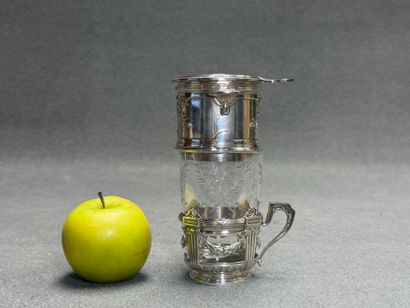 Tasse filtre GALLIA en métal argenté
Style...