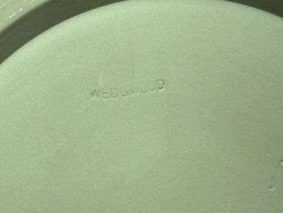 WEDGWOOD. 
Bonbonnière en biscuit dit jasperware,...