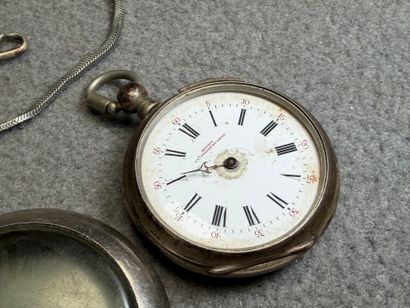 Ensemble de cinq montres de poche dont trois...