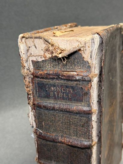 La Sainte Bible. 
Malassis à Rouen 1654
38...