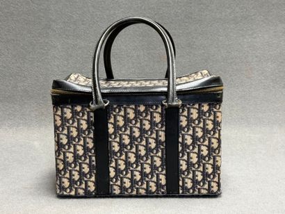 CHRISTIAN DIOR 
Vanity de toilette en toile...
