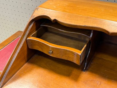 Bureau de pente. 
90 x 74 x 46 cm.