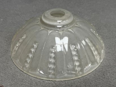 Paire de coupes de lustre en verre. 
D. :19,5...