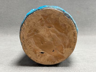 Grand vase en grès émaillé. 
H. :38 cm. 
éclats...