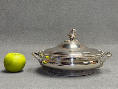 Légumier en métal argenté. 
H. :13 cm. D....