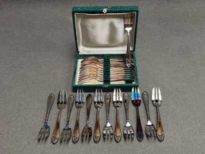 Ensemble de 24 fourchettes à gâteau en métal...