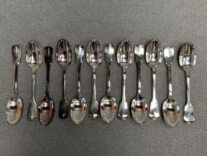 Ensemble de 12 petites cuillères en métal...