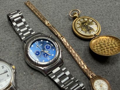 Lot de montre modernes, montre de col en...