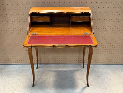 Bureau de pente. 
90 x 74 x 46 cm.
