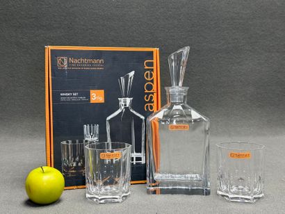 Carafe et deux verres à whisky en cristal
Dans...