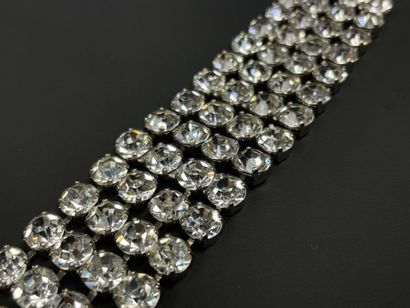 Bijoux de théâtre: 
Bracelet strass et bracelet...