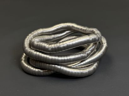 BREIL. 
Collier articulé. 
Signé. 
L 88 ...