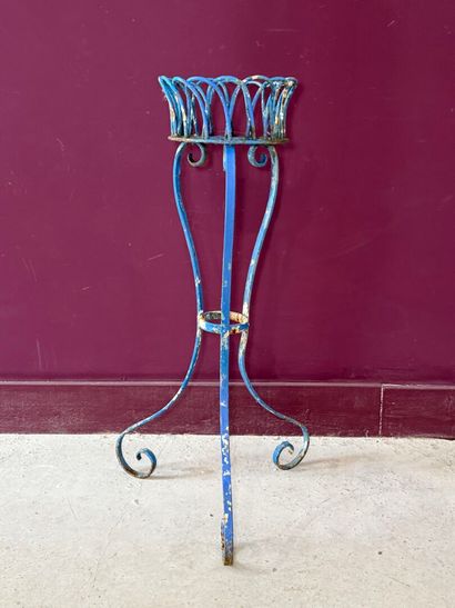 Porte-pot en fer courbé. relaqué bleu
H:...