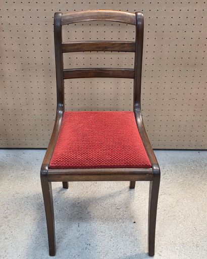 Paire de chaises dossier barrettes en acajou
H:...