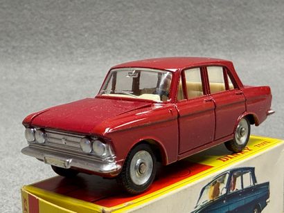 Dinky Toys 1/43°
Ford coupé thunderbird....