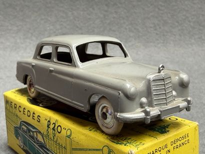 CIJ France. 1/43°
-Frégate. 
-Panhard 54....