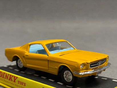 Dinky Toys 1/43°
-Opel Rekord coupe 1900....