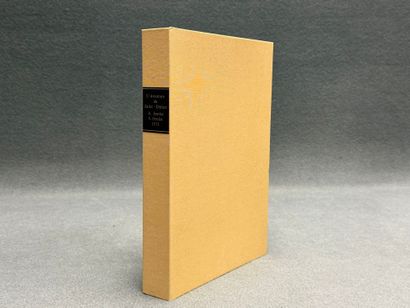 Avion. 
Maquette en bois peint. 
15 x 72...