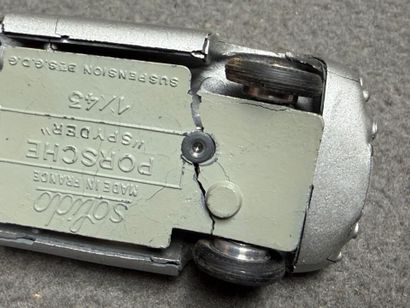 SOLIDO France. 1/43°
-Maserati, 250. 
-Porche,...