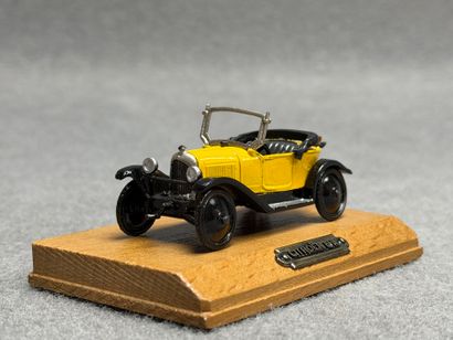 Citroen 5 HP Torpedo. 
1/43° réduction peinte...