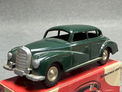 Märklin, 1/43e, 
-Mercedes 300, ref. 5524/1S...