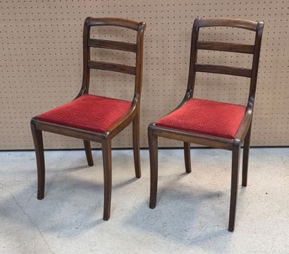 Paire de chaises dossier barrettes en acajou
H:...