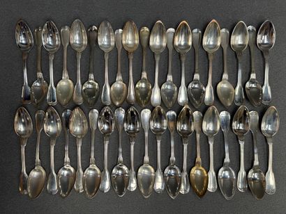 Ménagère de couverts en métal argenté modèle...