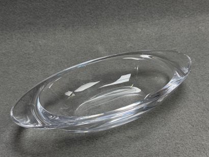Coupe en cristal de Sèvres et douze portes...