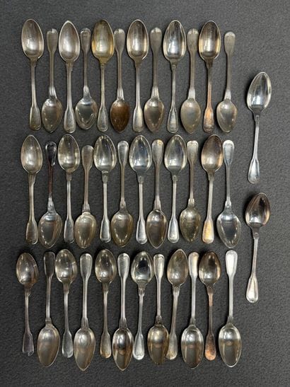 Ménagère de couverts en métal argenté modèle...