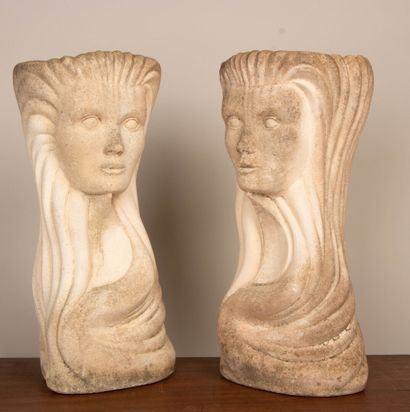 Paire de bustes de femmes formant jardinières,...